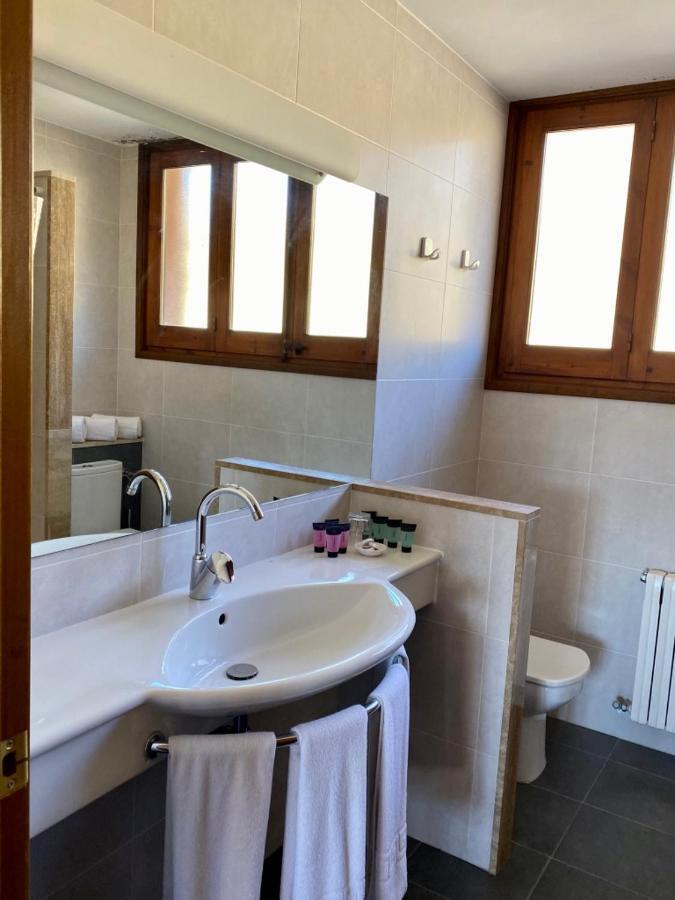Campalans Hotel Rural Bungalows Mobilhomes Borredá Buitenkant foto