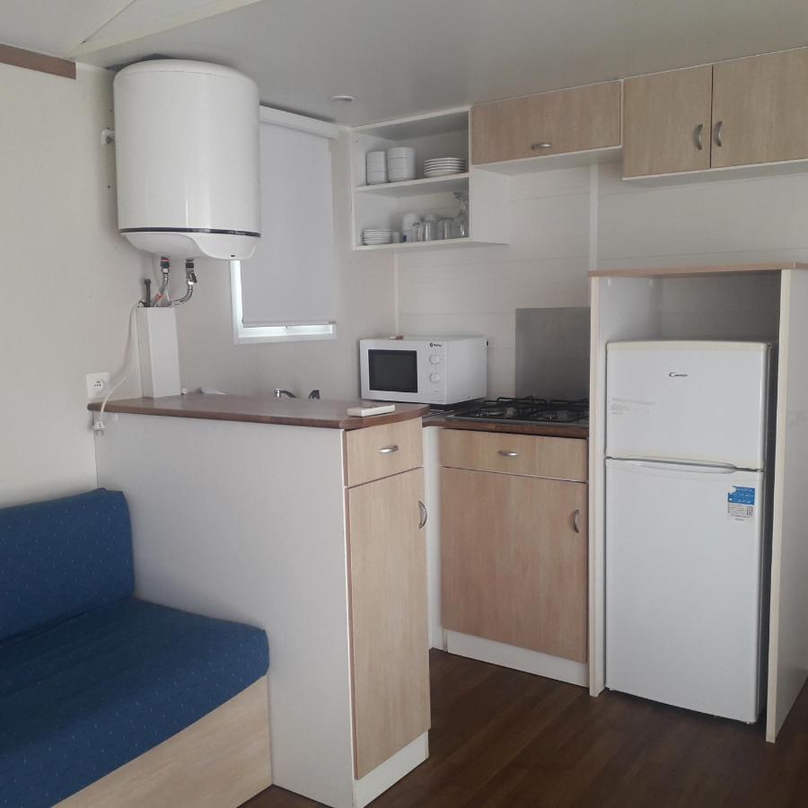 Campalans Hotel Rural Bungalows Mobilhomes Borredá Buitenkant foto