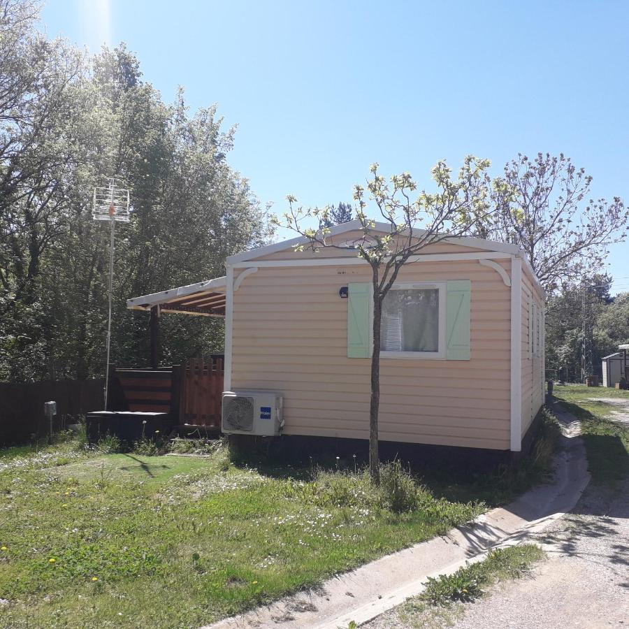 Campalans Hotel Rural Bungalows Mobilhomes Borredá Buitenkant foto